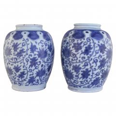 Two 17th century Dutch Delft Lotus Jars - 4565691