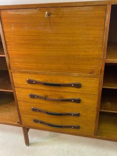 UNUSUAL DANISH MID CENTURY TEAK AND ROSEWOOD SIDEBOARD - 2107847