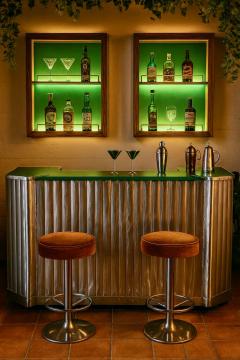 Unique Metal American Art Deco Bar - 4312947