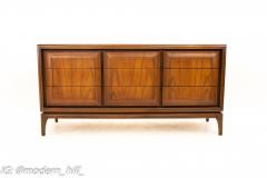 United Furniture Mid Century Walnut 9 Drawer Lowboy Dresser - 2358912