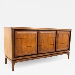 United Furniture Mid Century Walnut 9 Drawer Lowboy Dresser - 2367706