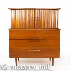 United Style Young Manufacturing Walnut and Brass Gentlemans Chest Highboy - 2570266