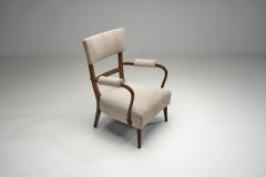 Upholstered Armchair with Manchettes Europe Mid 20th Century - 4753571