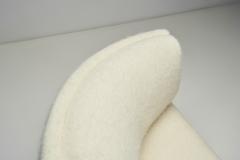 Upholstered Curved Back Daybed France Late 20th Century - 4332901