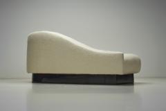 Upholstered Curved Back Daybed France Late 20th Century - 4332903