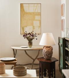 VINTAGE HANDMADE SLIPPER SHELL TABLE LAMP - 4357845