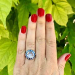 VINTAGE MOONSTONE AND SAPPHIRE 14K GOLD CLUSTER RING - 2881624