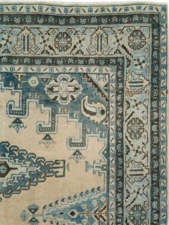 VINTAGE PERSIAN VEECE ACCENT CARPET - 2372579