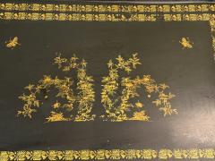 VINTAGE TOLE BLACK GOLD CHINOISERIE TRAY TABLE WITH X STRETCHER BASE - 4646063
