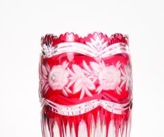 Val Saint Lambert Cut Etched Glass Vase with Floral and Foliate Decoration - 4794046