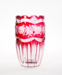 Val Saint Lambert Cut Etched Glass Vase with Floral and Foliate Decoration - 4796286