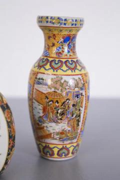 Vase and Egg in Chinese Porcelain - 3642330