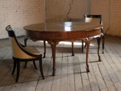 Venetian 18th Century Oval Center or Dining Table - 506471