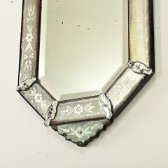 Venetian 19th Century Octagonal Mirror - 4097341
