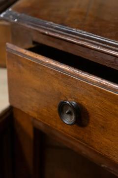 Venetian 19th Century Walnut Credenza with Canted Sides Drawers and Doors - 3638582