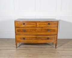 Venetian Louis XVI Chest of Drawers in Walnut 18th Century - 4381208