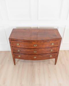 Venetian Louis XVI Leaf Shaped Chest of Drawers Late 18th Century - 4593597