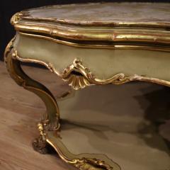 Venetian lacquered coffee table in Louis XV style from the 20th century - 4270571