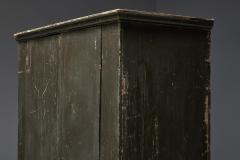 Vernacular Credenza Cabinet Italy circa 17th Century - 4593938