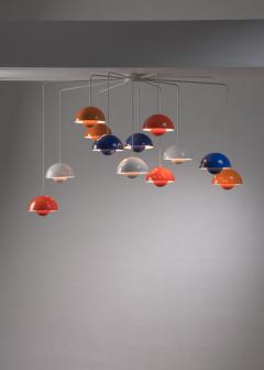 Verner Panton Verner Panton chandelier with 12 flowerpot lamps - 2998668