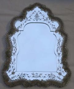 Veronese Veronese Crest Mirror with a Beveled Mirror in the Center - 2475863