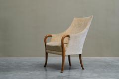 Very Elegant Mid Century Armchair in Wool and Beech Europe 1950s - 4526916