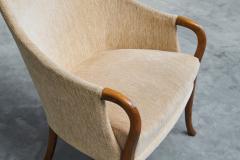 Very Elegant Mid Century Armchair in Wool and Beech Europe 1950s - 4526931