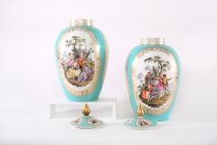 Very Large Pair Gilt Porcelain Covered Decorative Urns Pieces - 1943779