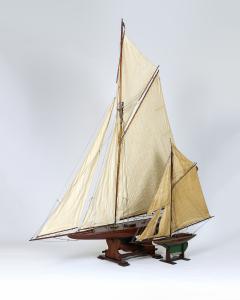 Very Large Scale English Pond Yacht circa 1920 on Later Stand - 1364267