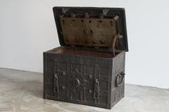 Very Rare Antique Armada Box or Strongbox in Iron Early 17th Century - 4582608