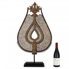 Very large Persian pierced steel Islamic standard damascened with gold - 3371858