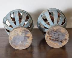 Very rare pair of candlesticks in perforated wood and painted in shades of light - 4146819