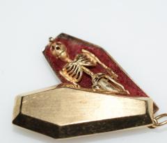 Victorian Pendant Skeleton Gold Coffin Erotic - 1262430