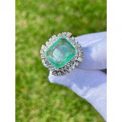 Vintage 12 Carat Colombian Emerald and Diamond Halo Ring Set in Palladium - 3622539