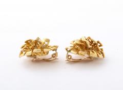 Vintage 18K Gold Diamond Cluster Floral Earrings - 3246855
