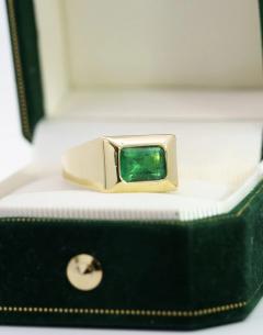 Vintage 3 Carat Emerald Cut Emerald Bezel Mens Ring in 18K Gold - 3504627