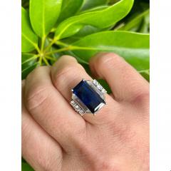 Vintage 8 56 carat Vivid Blue Sapphire and Trapezoid Diamond Ring in Platinum - 3499982