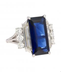 Vintage 8 56 carat Vivid Blue Sapphire and Trapezoid Diamond Ring in Platinum - 3500010