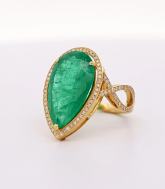 Vintage 9 Carat Pear Cut Zambian Emerald Diamond Halo Ring Jacket in 18K Gold - 3641825