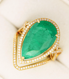 Vintage 9 Carat Pear Cut Zambian Emerald Diamond Halo Ring Jacket in 18K Gold - 3641872