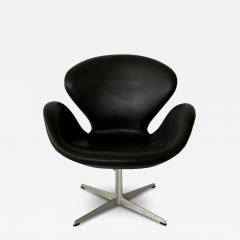 Vintage Arne Jacobsen Swan Chair  - 3889671