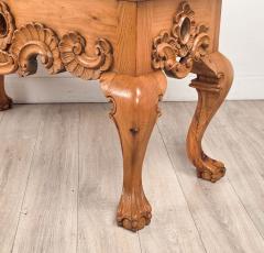 Vintage Baroque Style Pine Center Table - 4760694