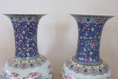 Vintage Chinese Canton Pair of Very Large Vase in Porcelain Hand Painted - 2246433