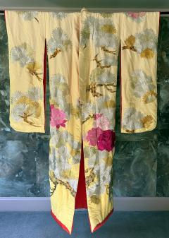 Vintage Japanese Ceremonial Wedding Kimono with Embroidery Designs - 3664113
