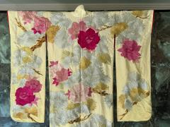 Vintage Japanese Ceremonial Wedding Kimono with Embroidery Designs - 3664116