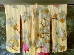 Vintage Japanese Ceremonial Wedding Kimono with Embroidery Designs - 3664119