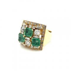 Vintage Natural Emerald Diamond Earring and Ring Jewelry Set in 18K Gold - 3552583