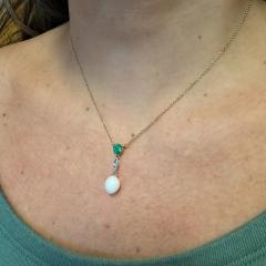 Vintage Natural Saltwater Conch Pearl Emerald Drop 18K Gold Pendant Necklace - 3807329