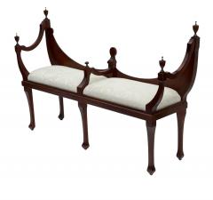 Vintage Old English Hepplewhite Style Courting Bench in Mahogany - 4367390