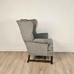 Vintage Wing Chair U S A  - 3557182